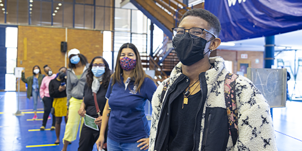 Witsies queue to get vaccinated on campus